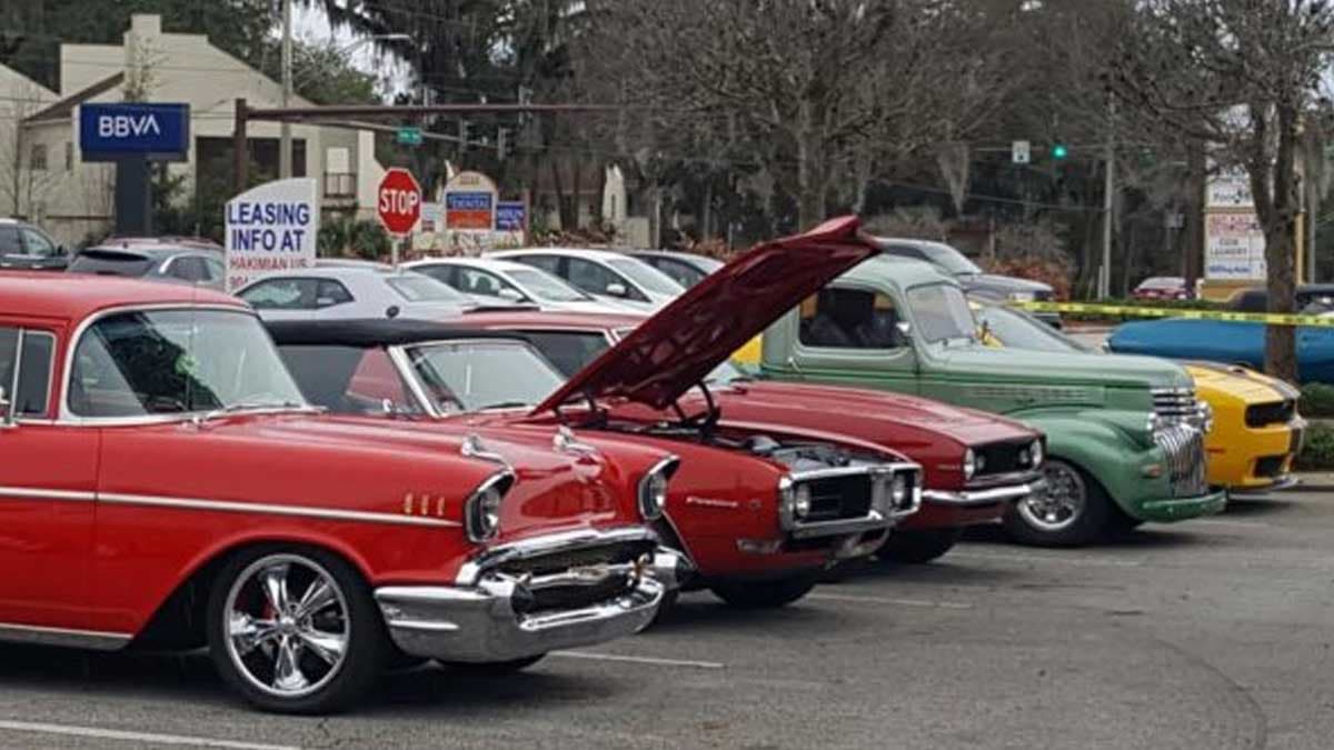 Gator’s Dockside Cruise In
